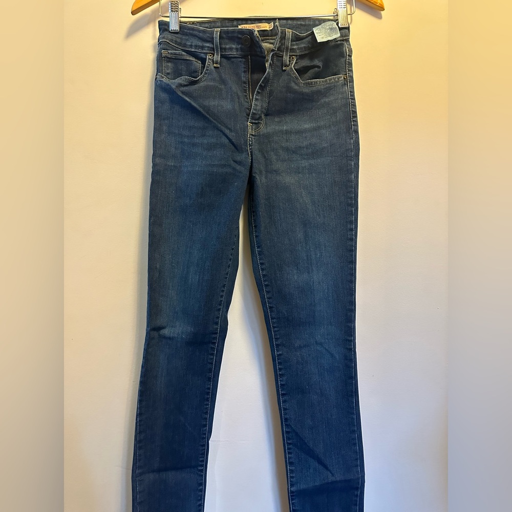 Levi 721 high rise skinny size 27